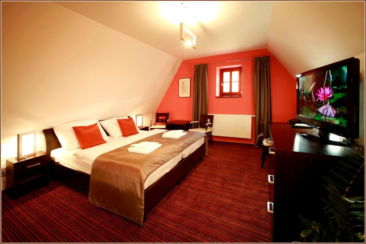 Hotel Lahofer Znojmo Room photo