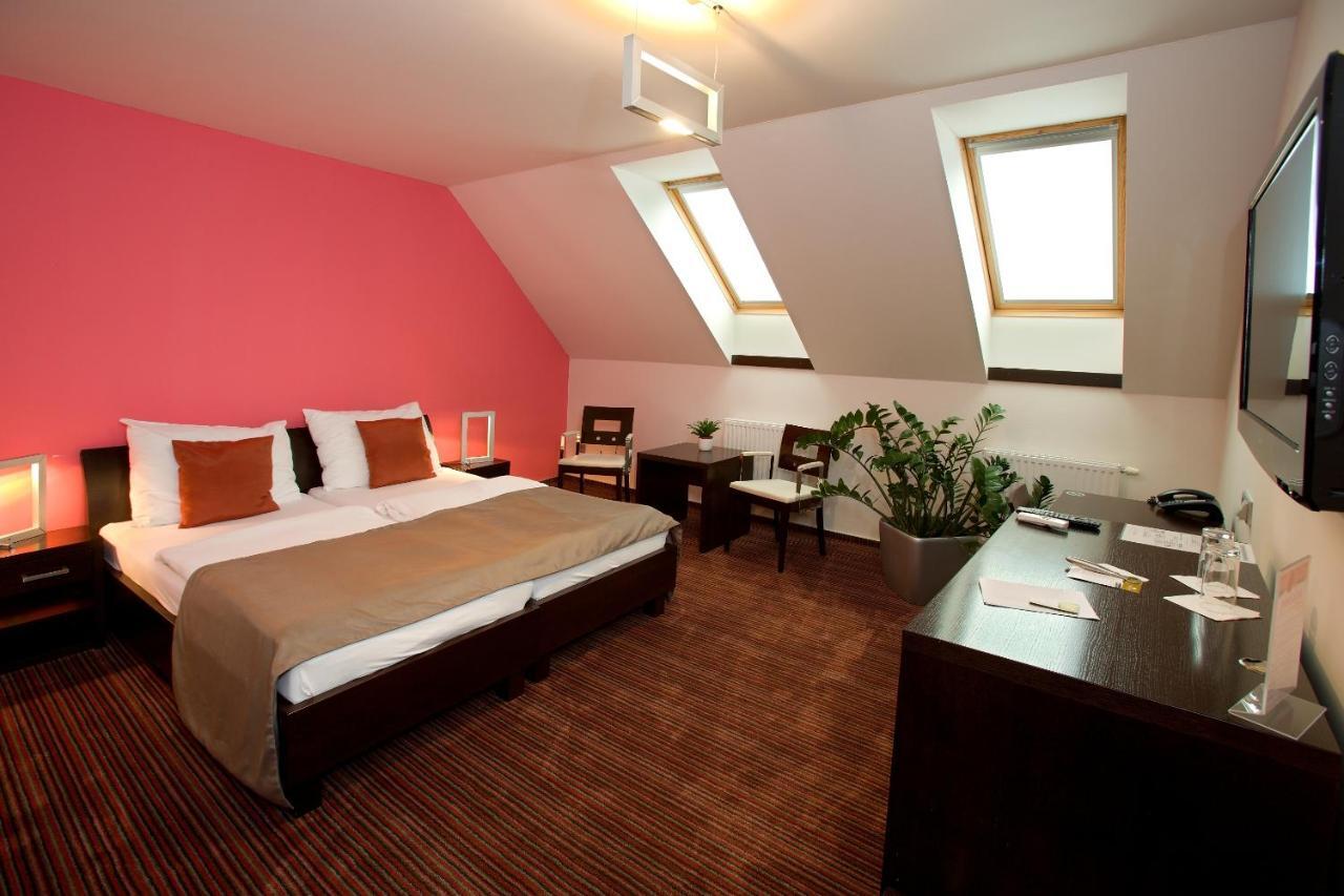 Hotel Lahofer Znojmo Room photo